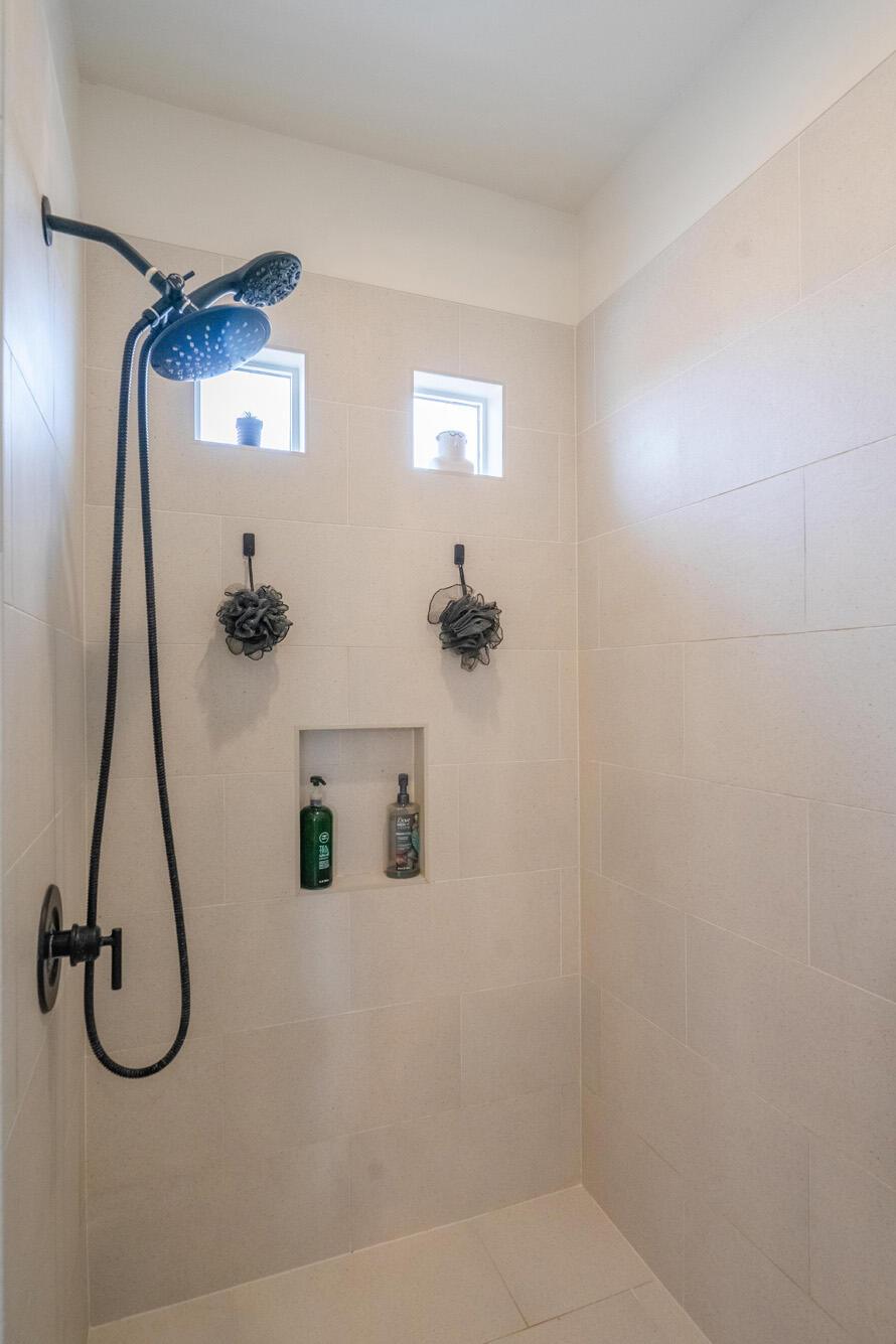 CROSS ROADS AT STUCKI FARMS - Residential