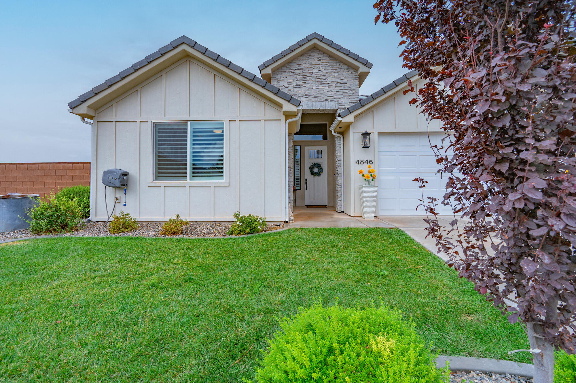CROSS ROADS AT STUCKI FARMS - Residential