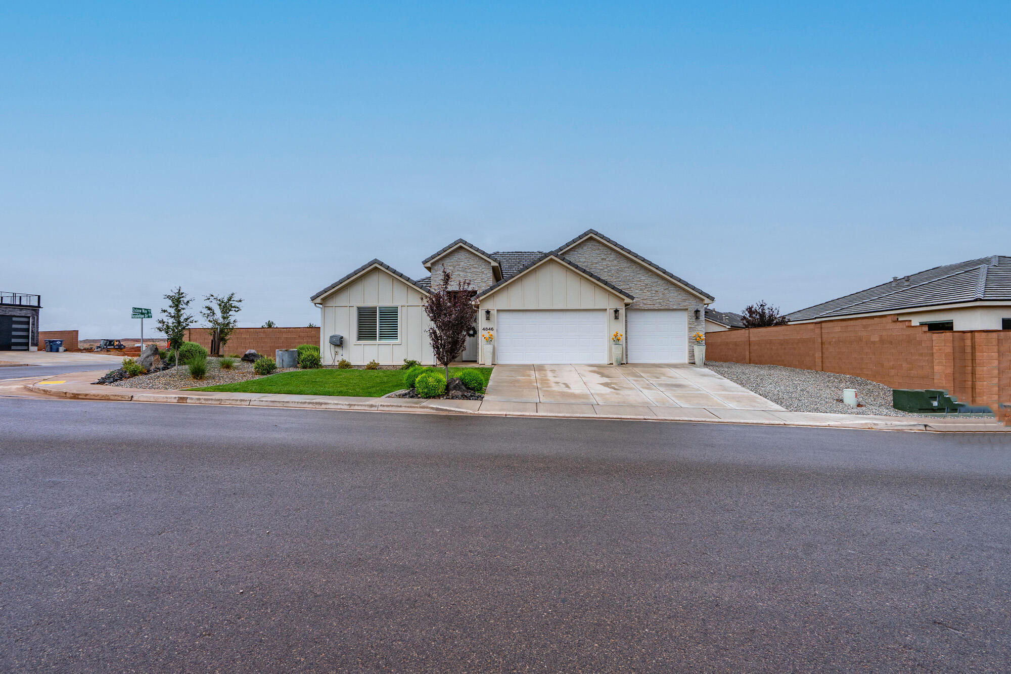 CROSS ROADS AT STUCKI FARMS - Residential