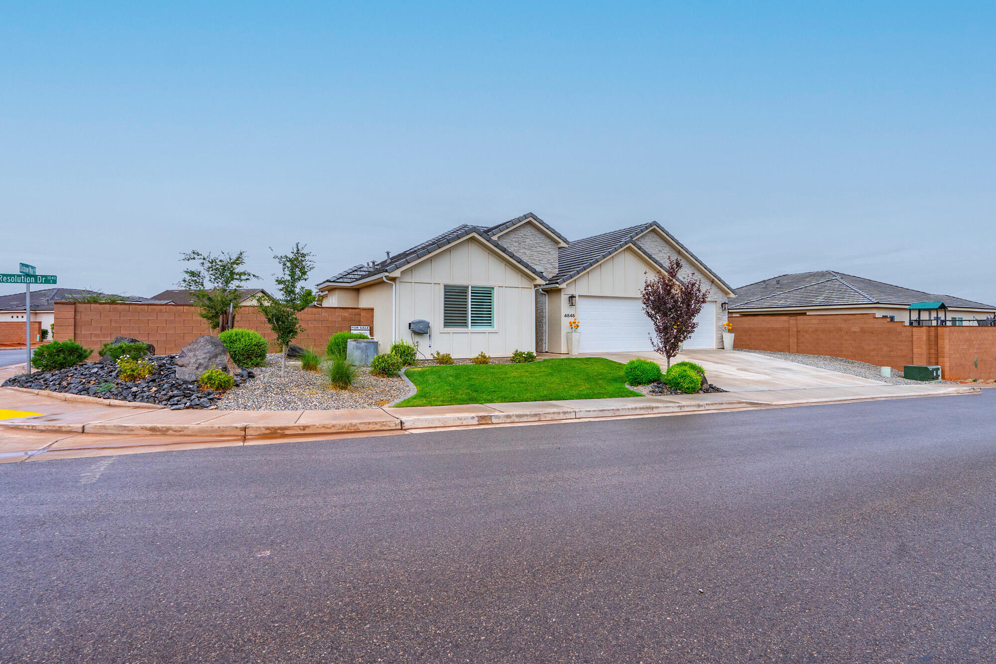CROSS ROADS AT STUCKI FARMS - Residential