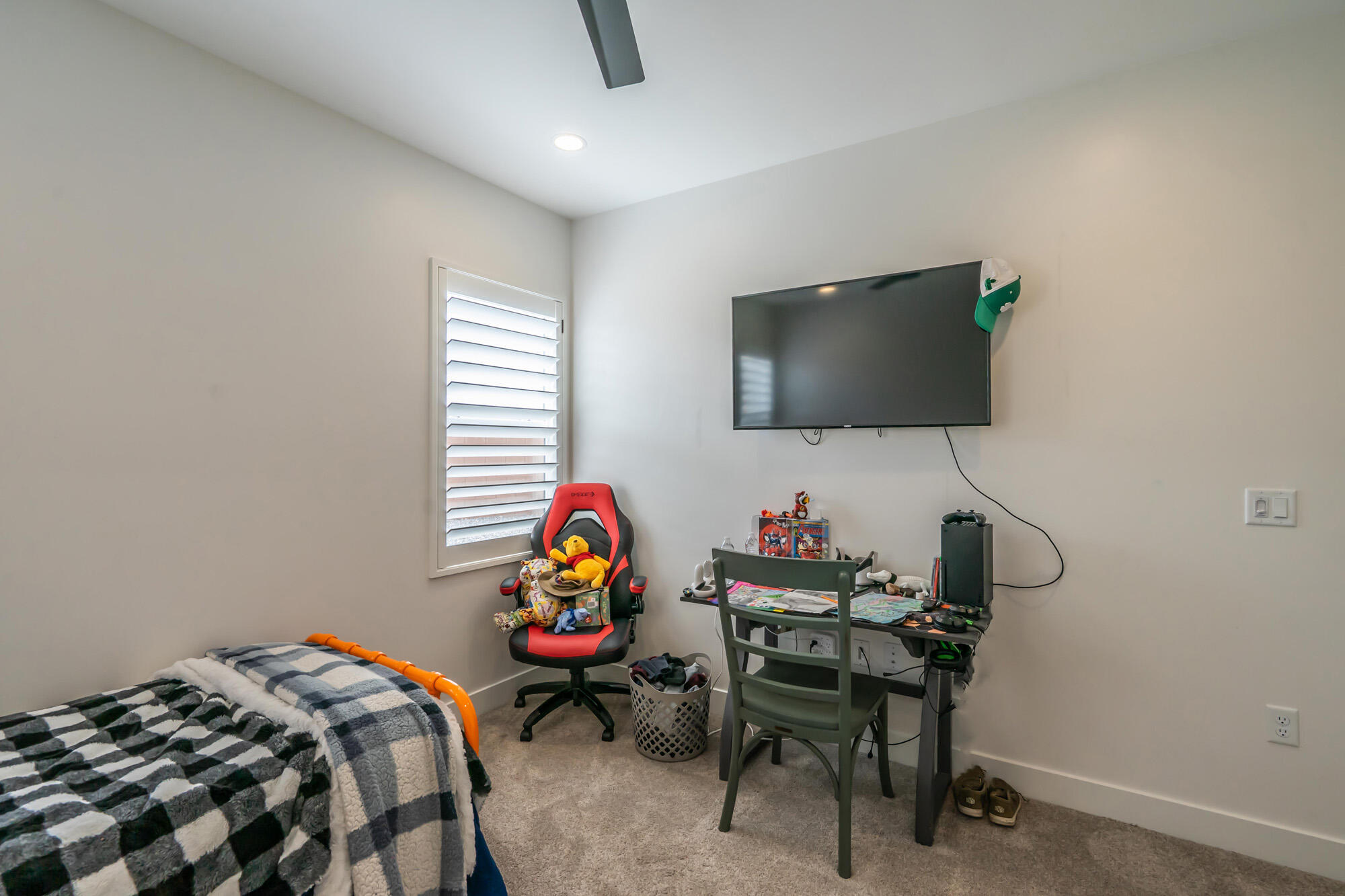 CROSS ROADS AT STUCKI FARMS - Residential