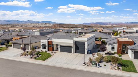 Tiny photo for 3087 E Fuchsia DR, Saint George, UT 84790 (MLS # 25-266280)