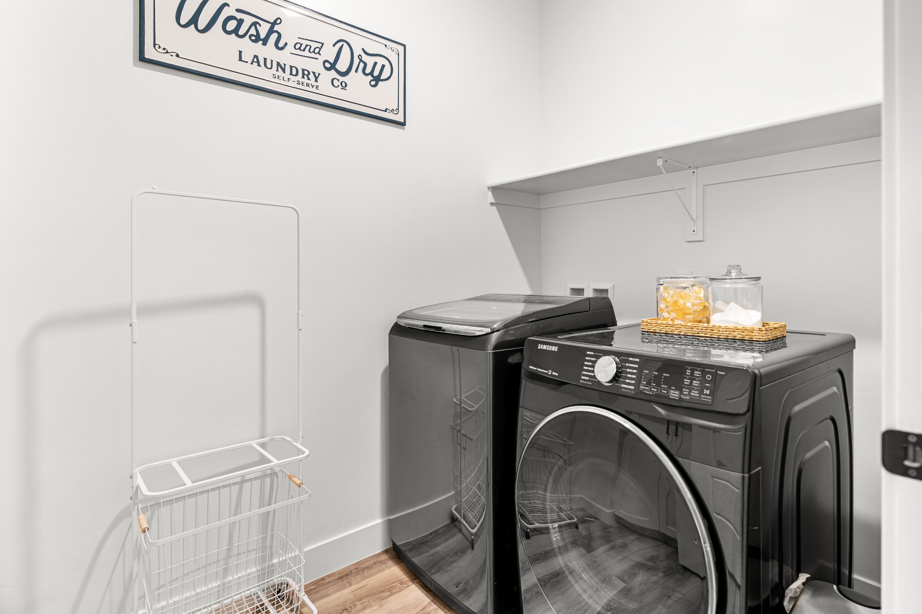 DESERT VISTA TOWNHOMES AT DESERT CANYONS - Residential