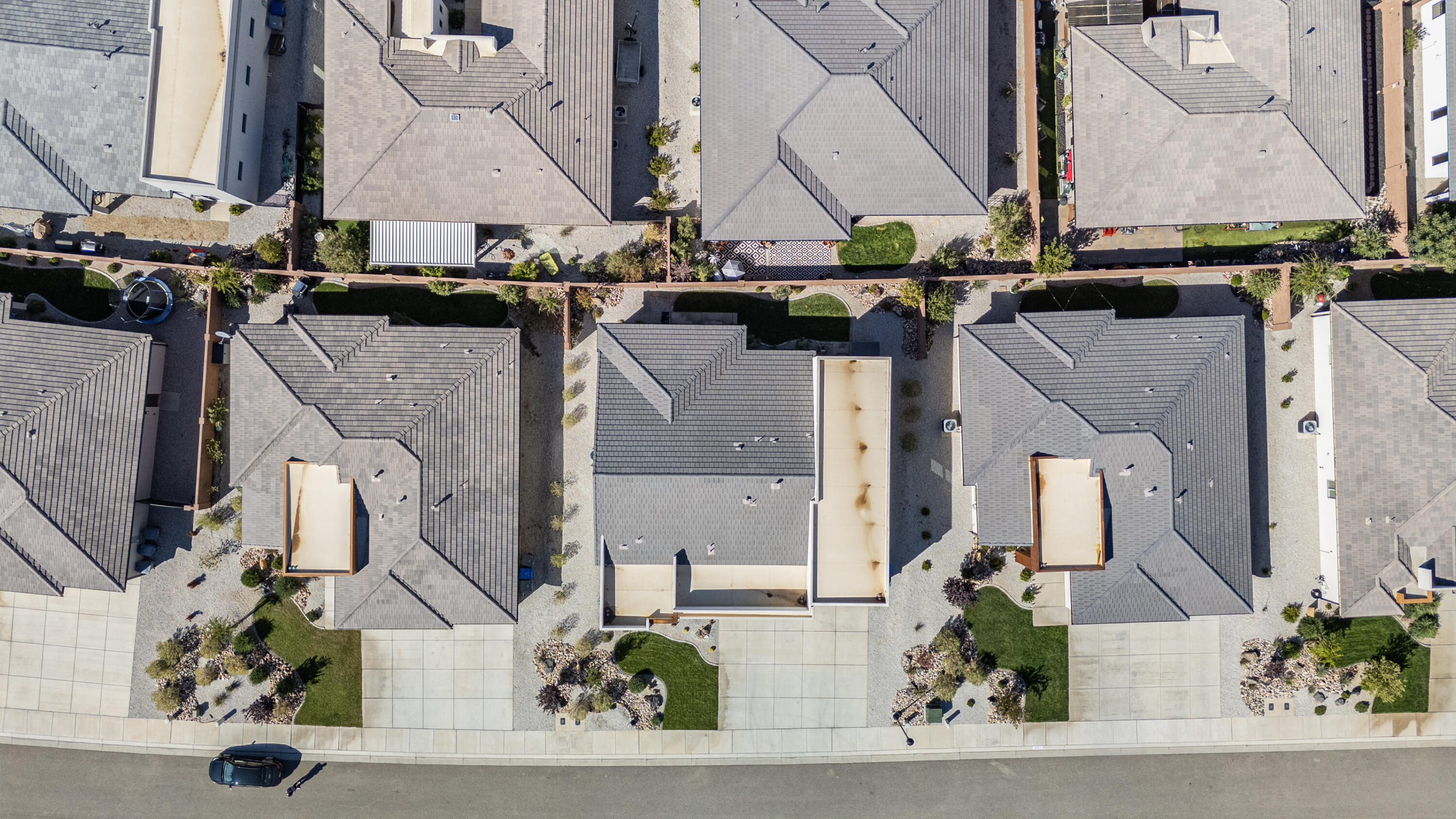 DESERT VISTA TOWNHOMES AT DESERT CANYONS - Residential