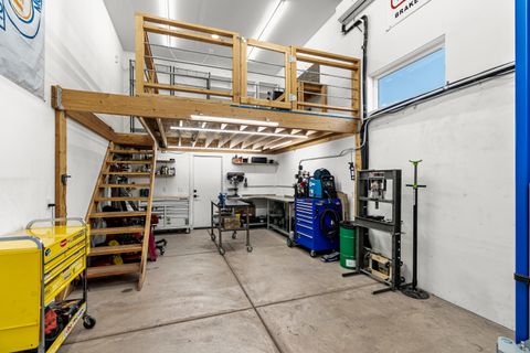 Tiny photo for 3087 E Fuchsia DR, Saint George, UT 84790 (MLS # 25-266280)