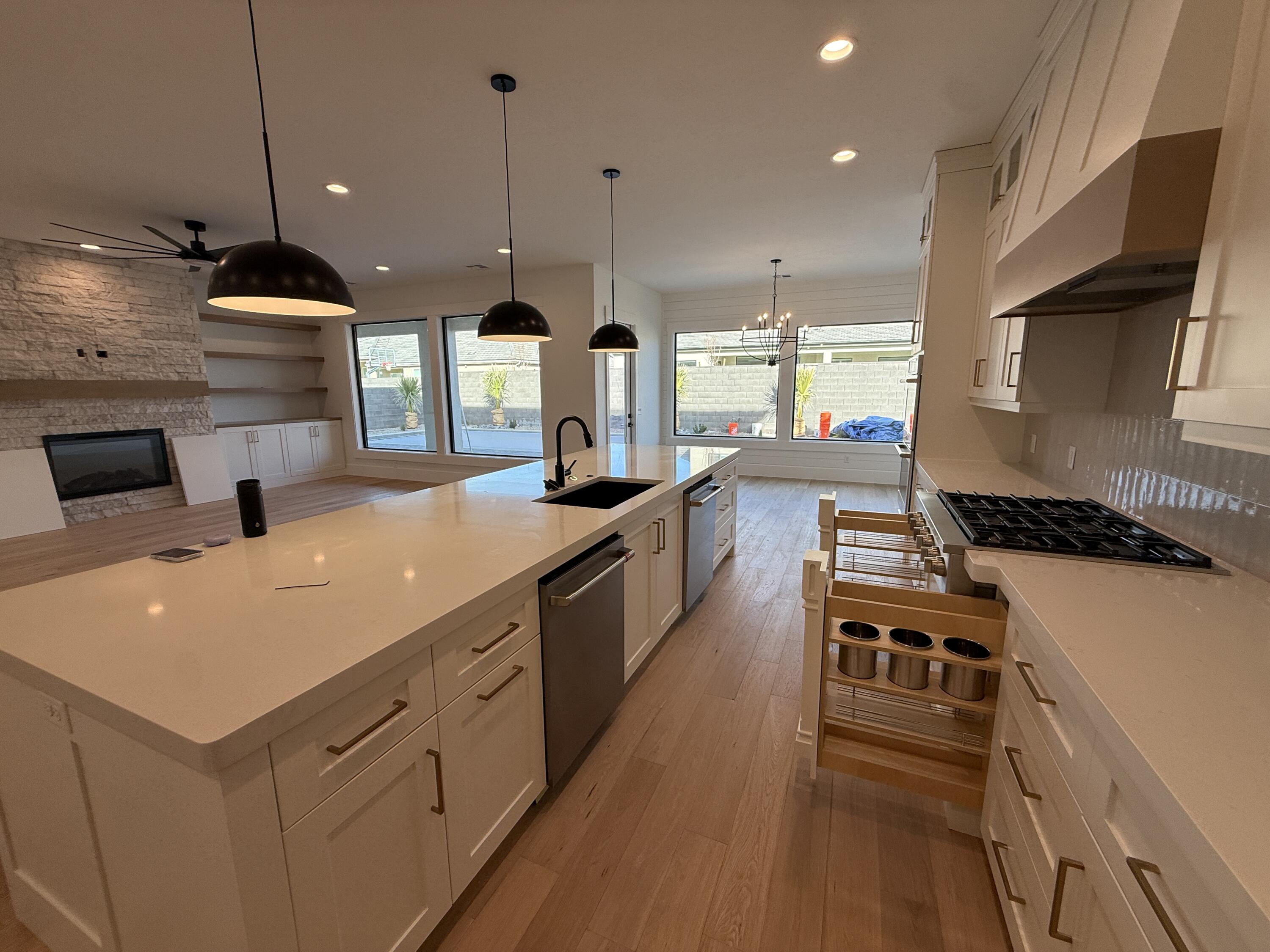 SYCAMORE VILLAGE - Residential