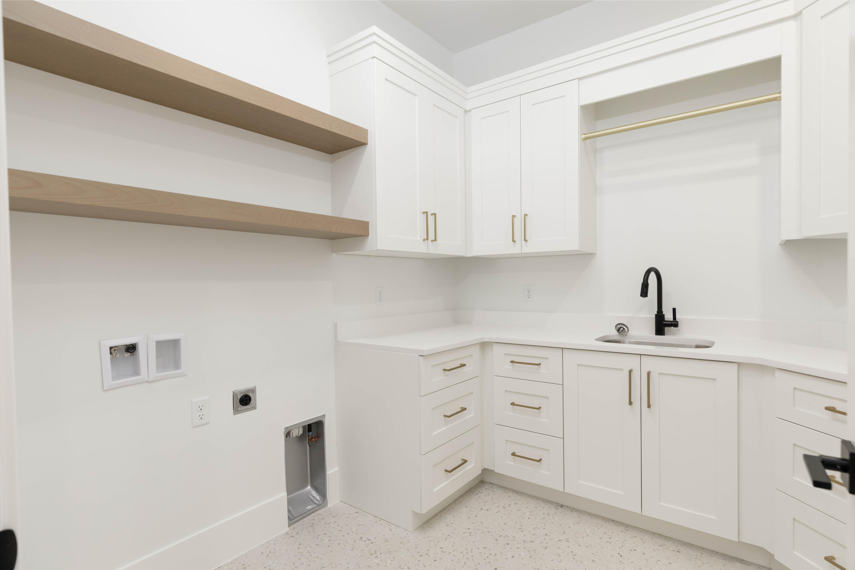 SYCAMORE VILLAGE - Residential