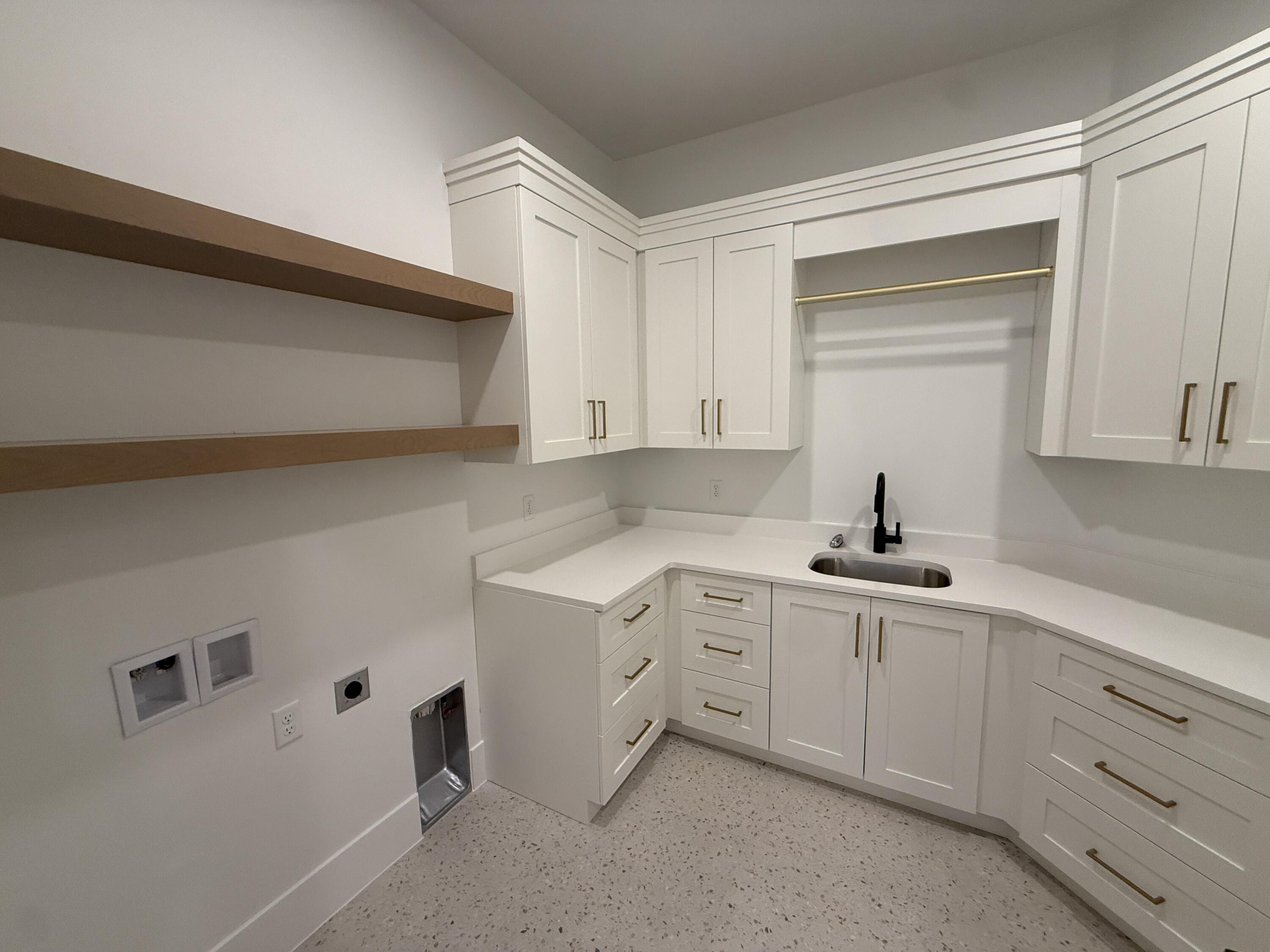 SYCAMORE VILLAGE - Residential