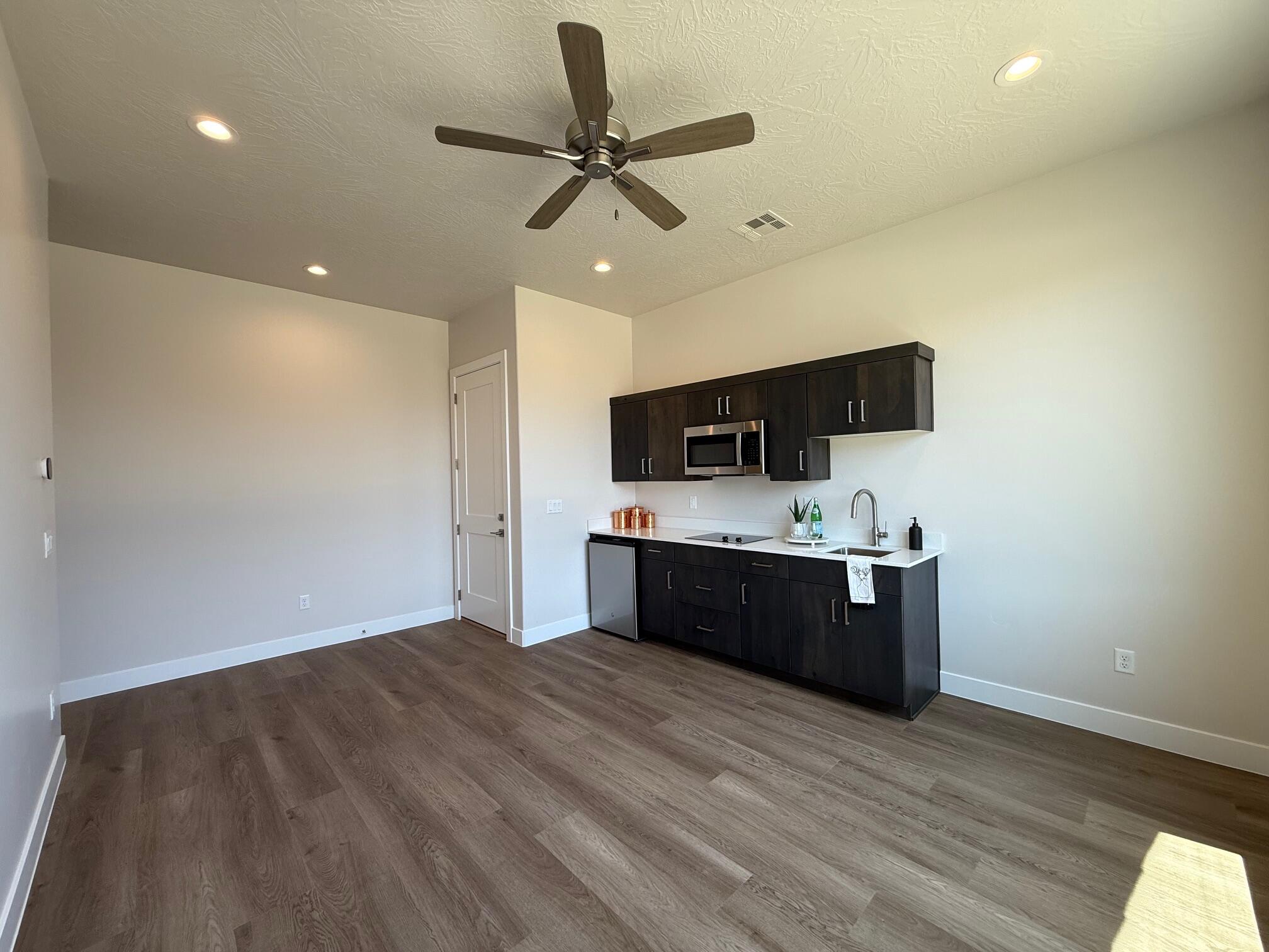 UNITY VILLAGE - Residential