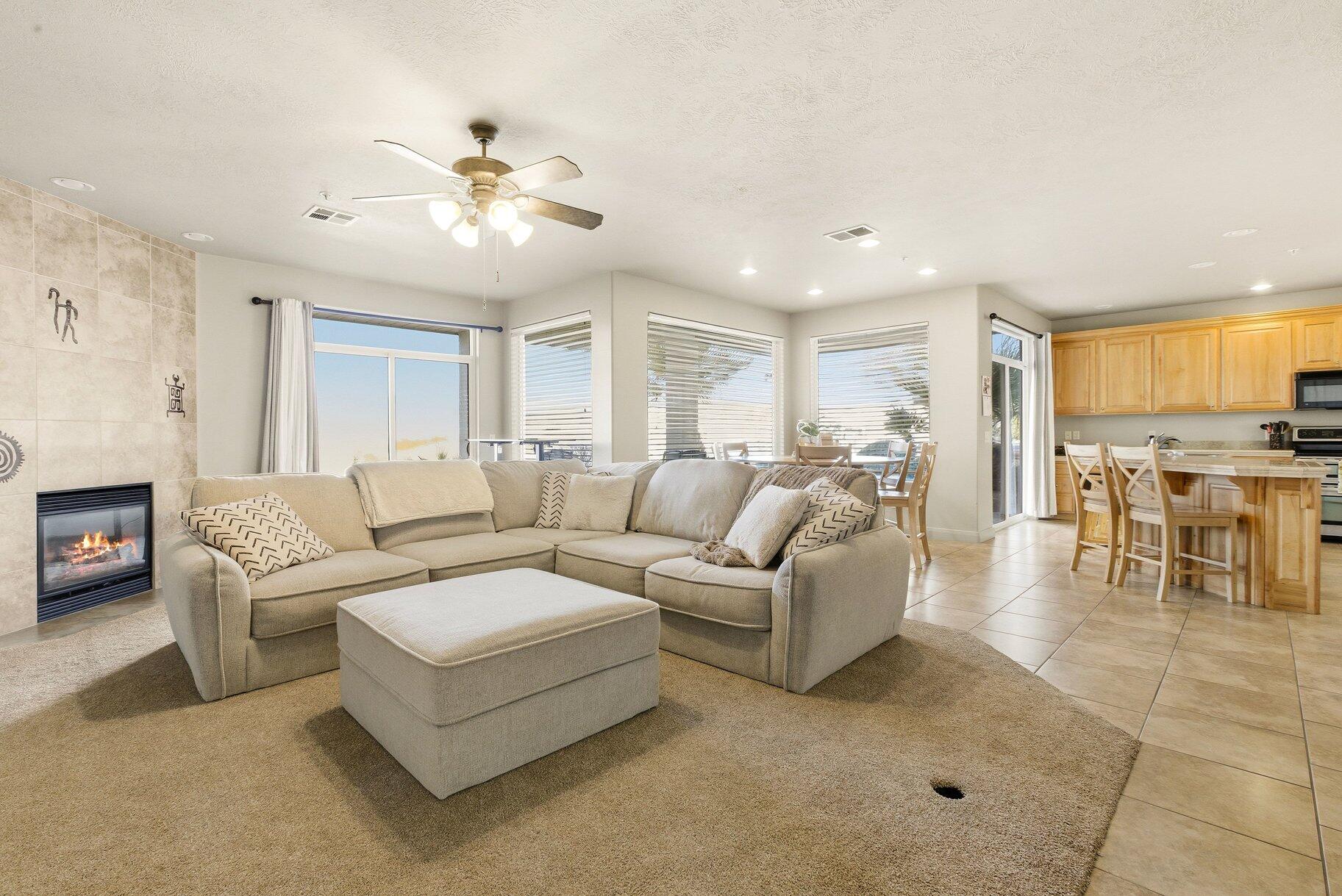 LAS PALMAS RESORT CONDOS - Residential