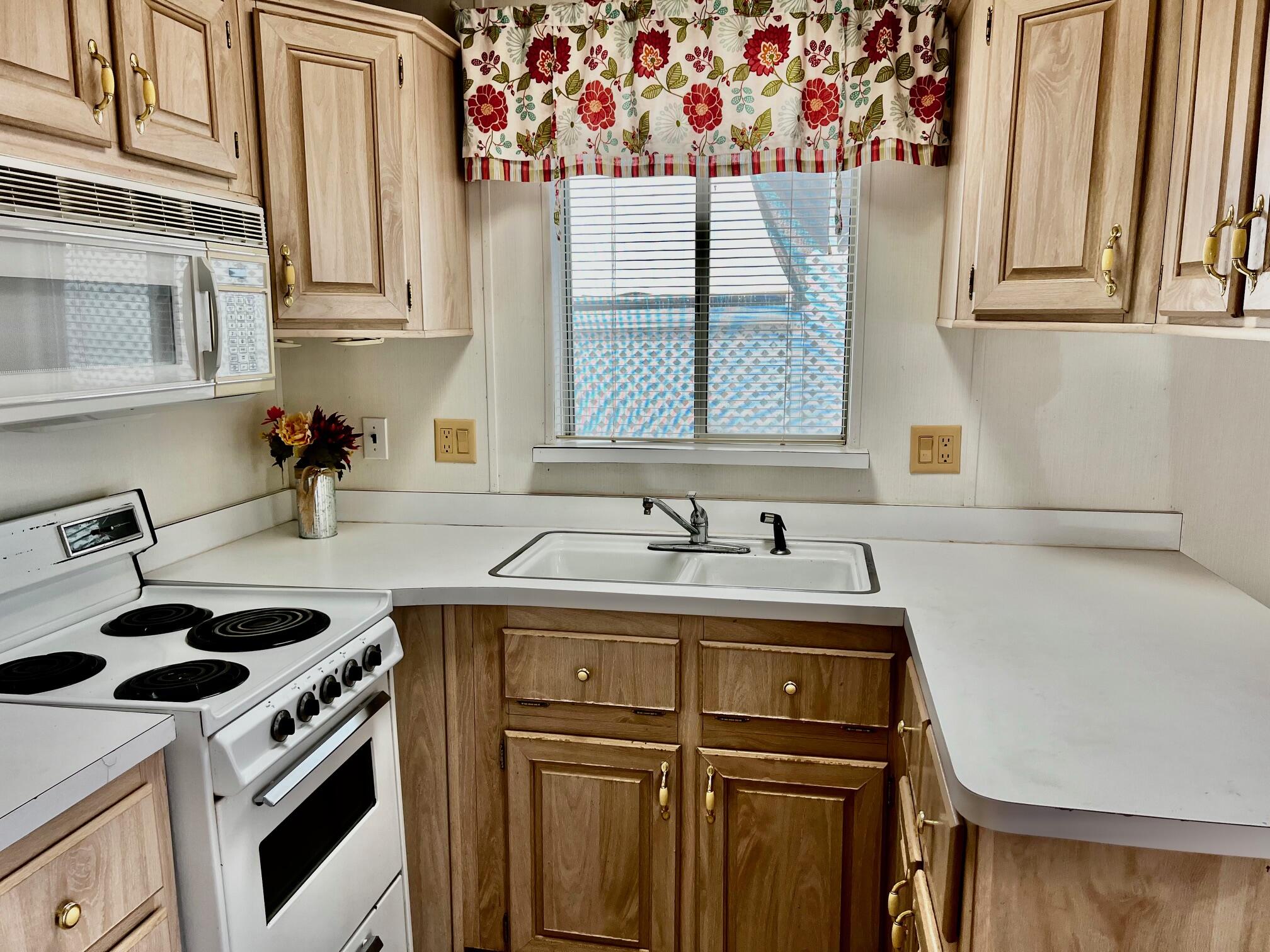 CHEROKEE SPRINGS RV PARK - Residential