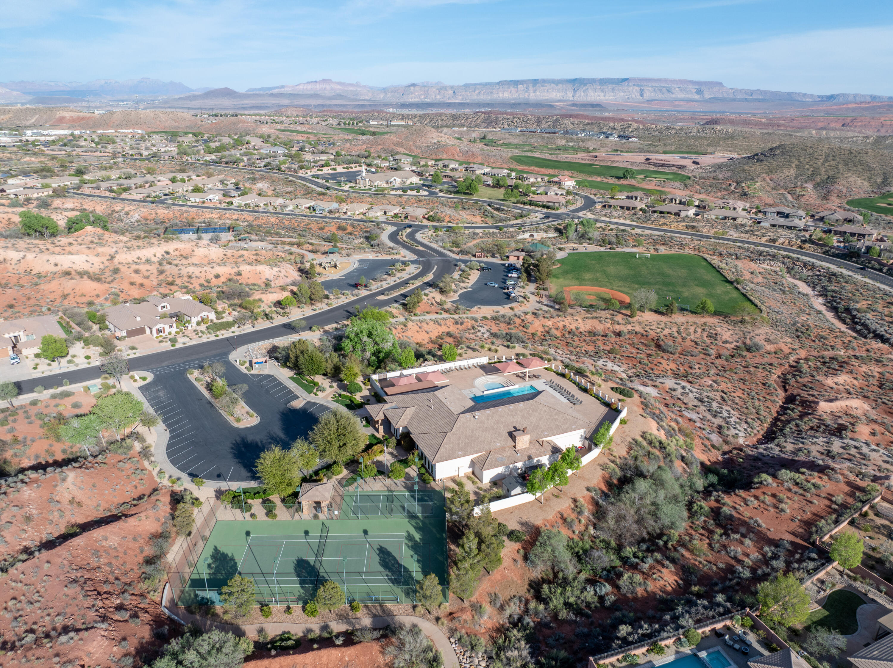 CORAL CANYON - Residential