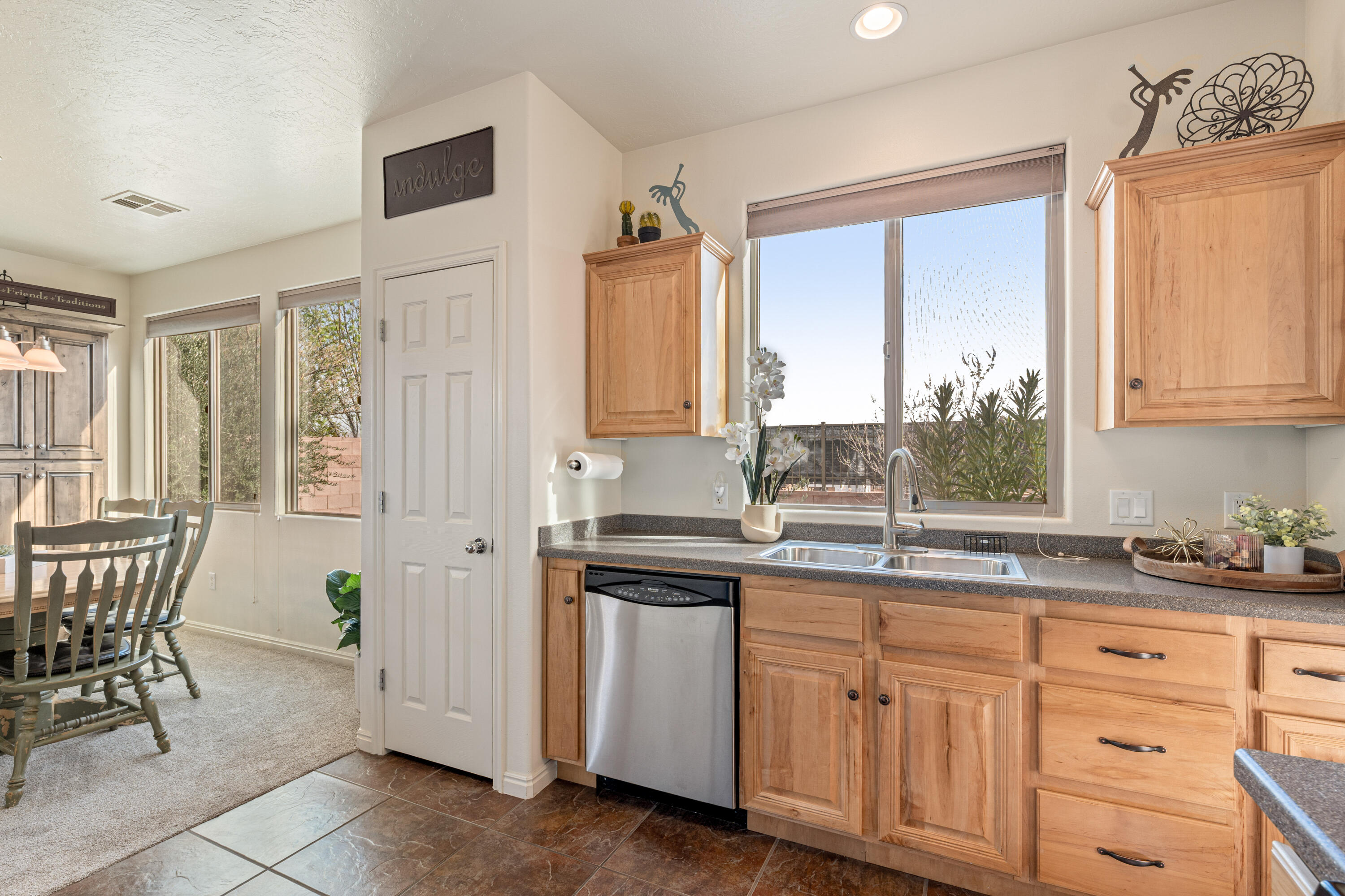 CORAL CANYON - Residential