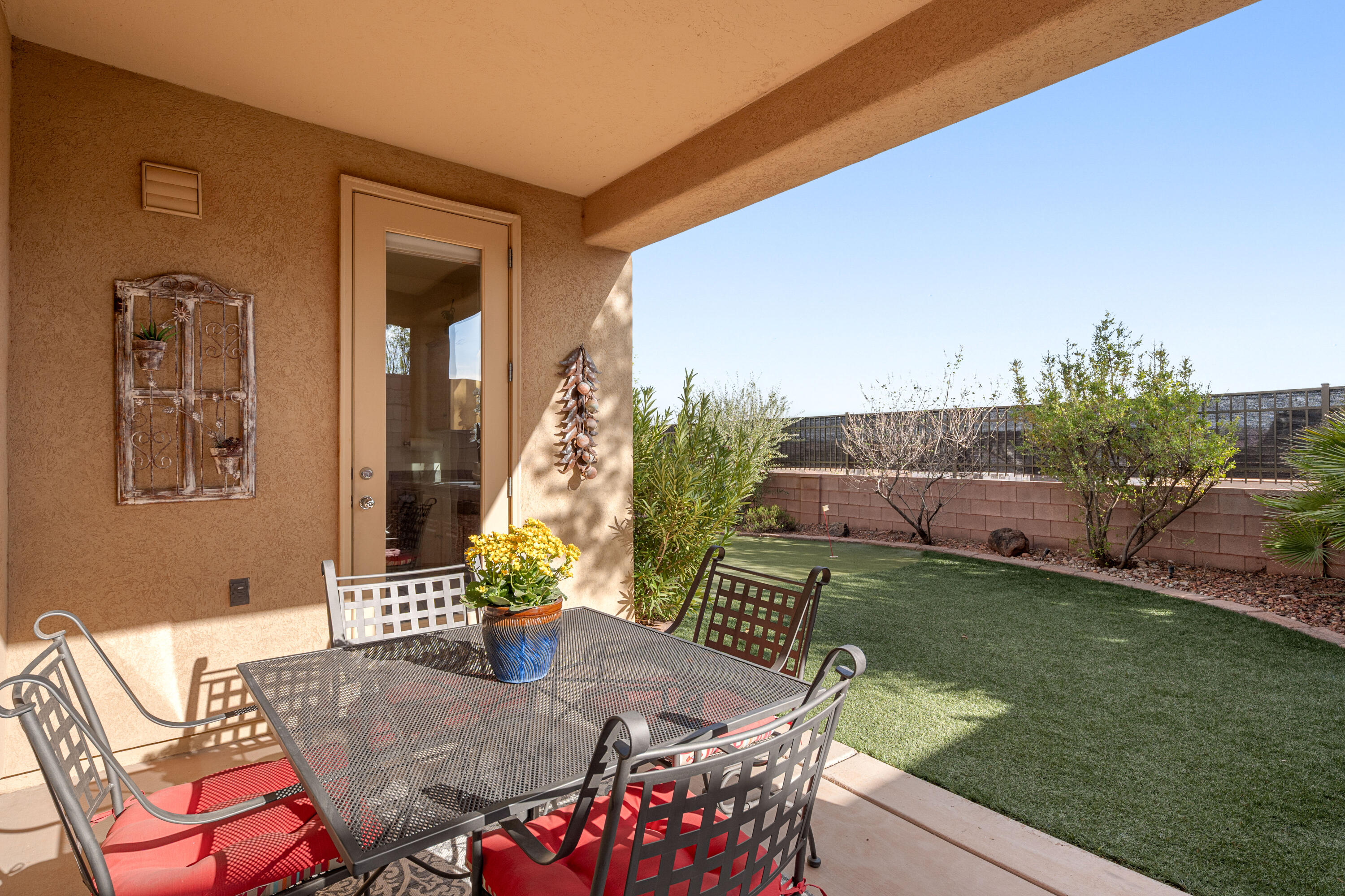 CORAL CANYON - Residential