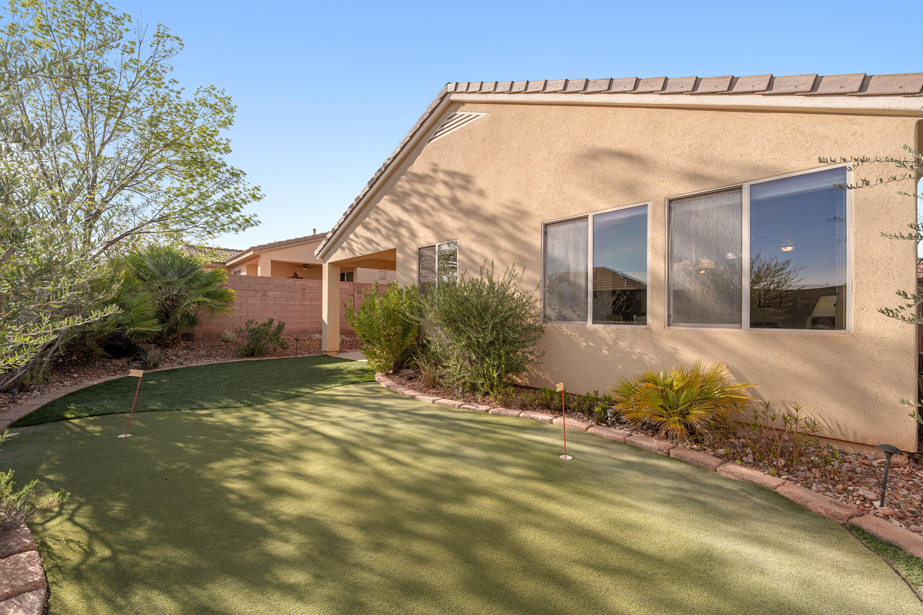 CORAL CANYON - Residential