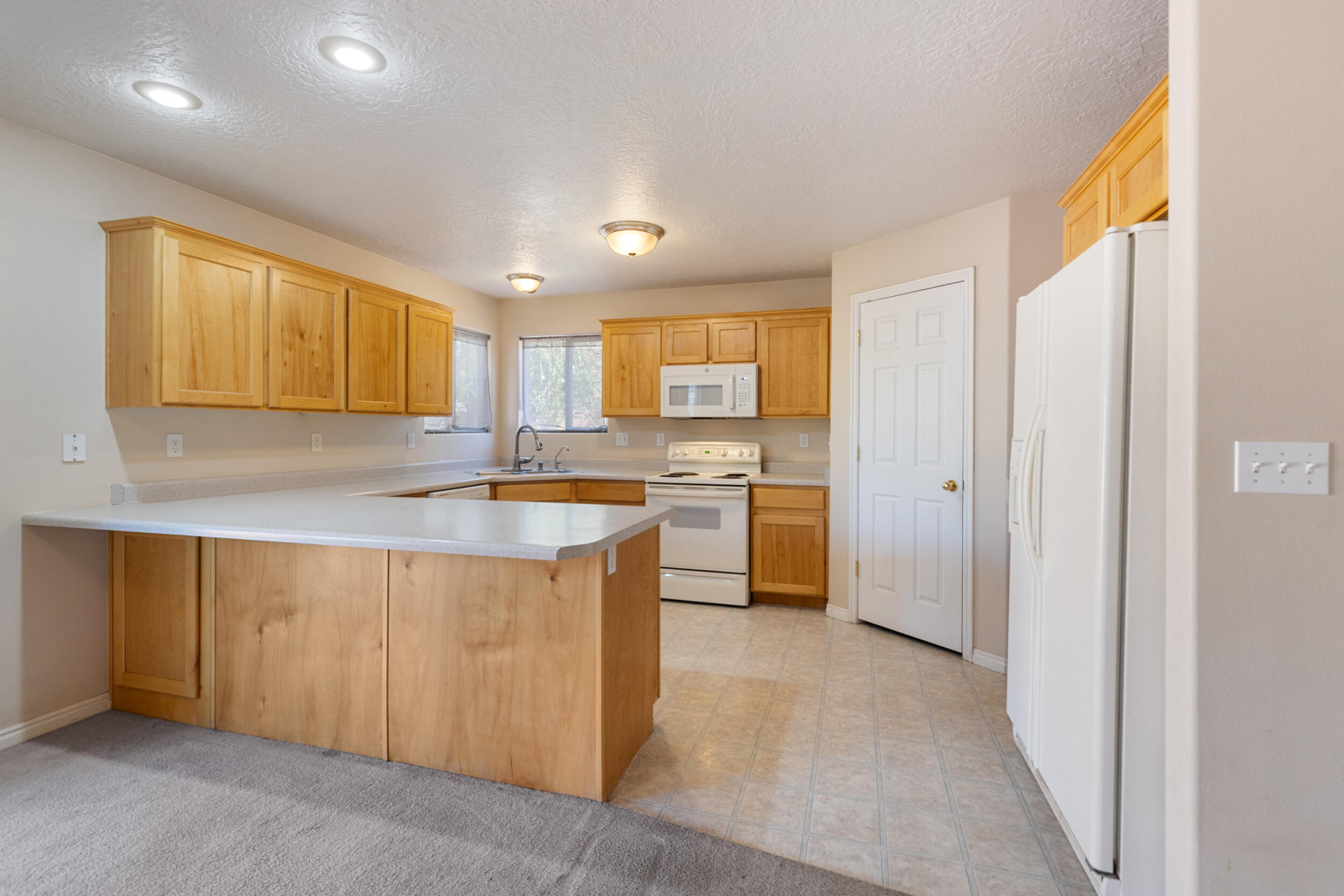 CANTERWOOD ESTATES - Residential