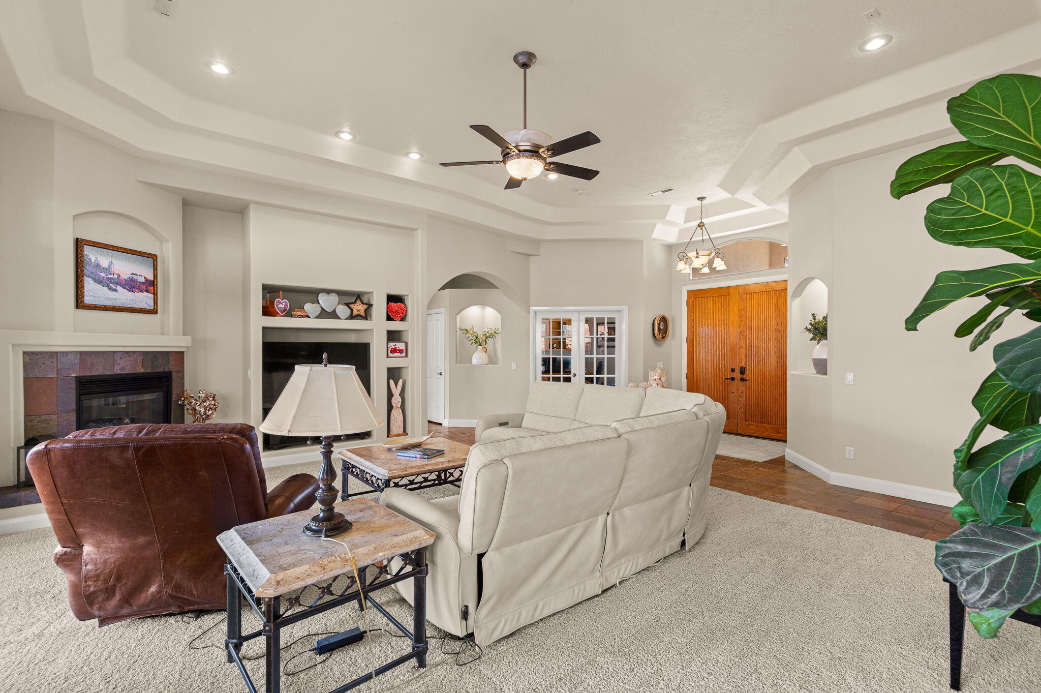 PARADISE CANYON - Residential