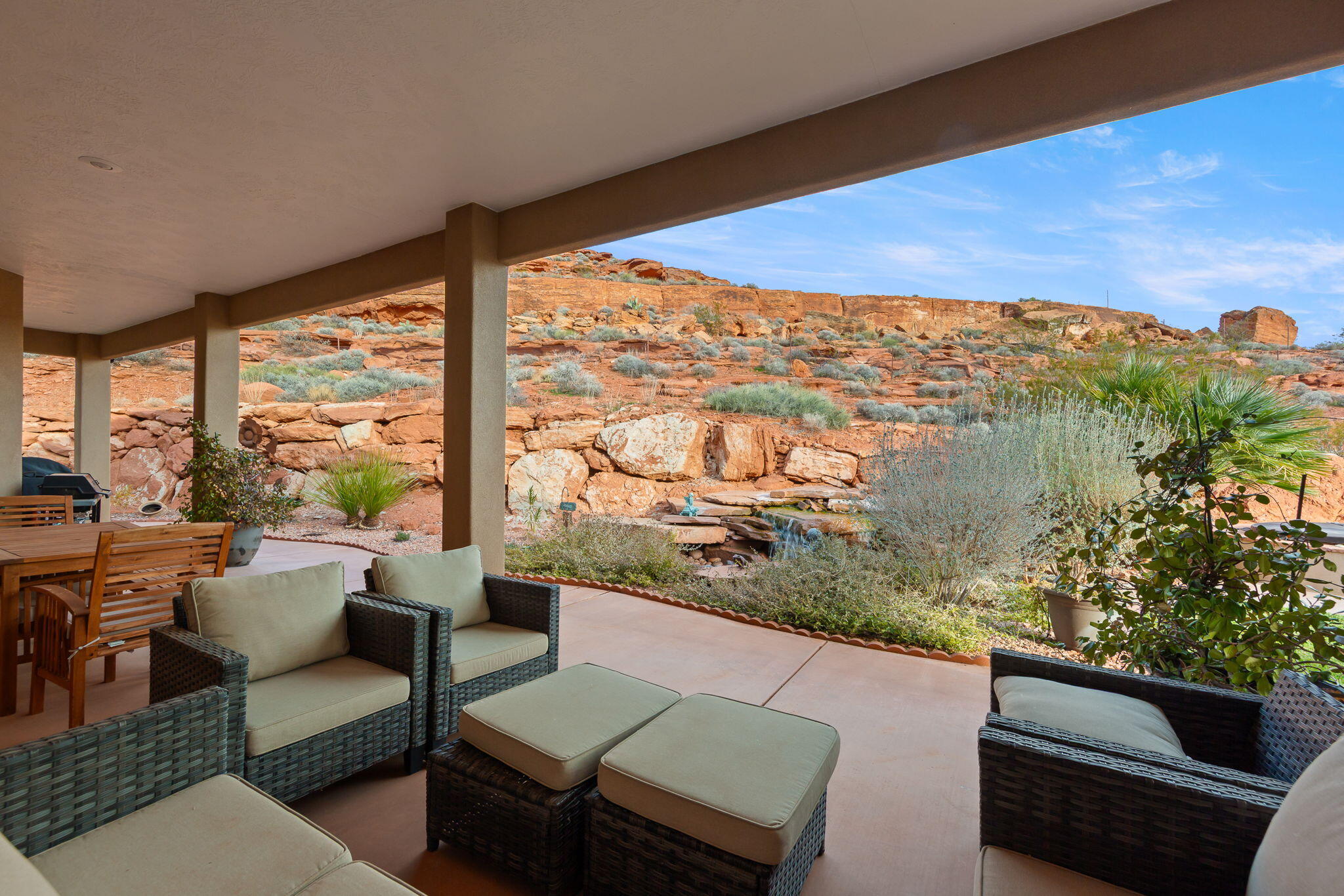 PARADISE CANYON - Residential