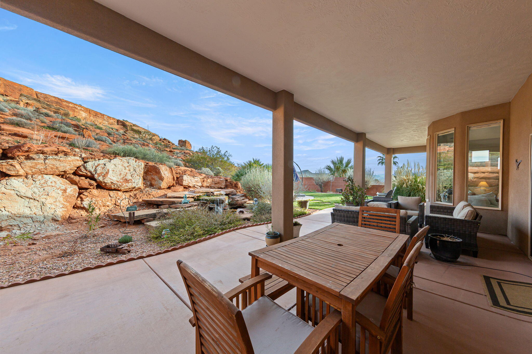 PARADISE CANYON - Residential