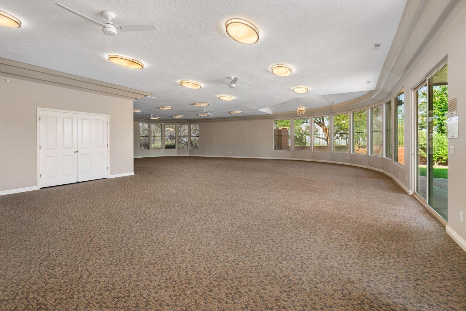 PARADISE CANYON - Residential