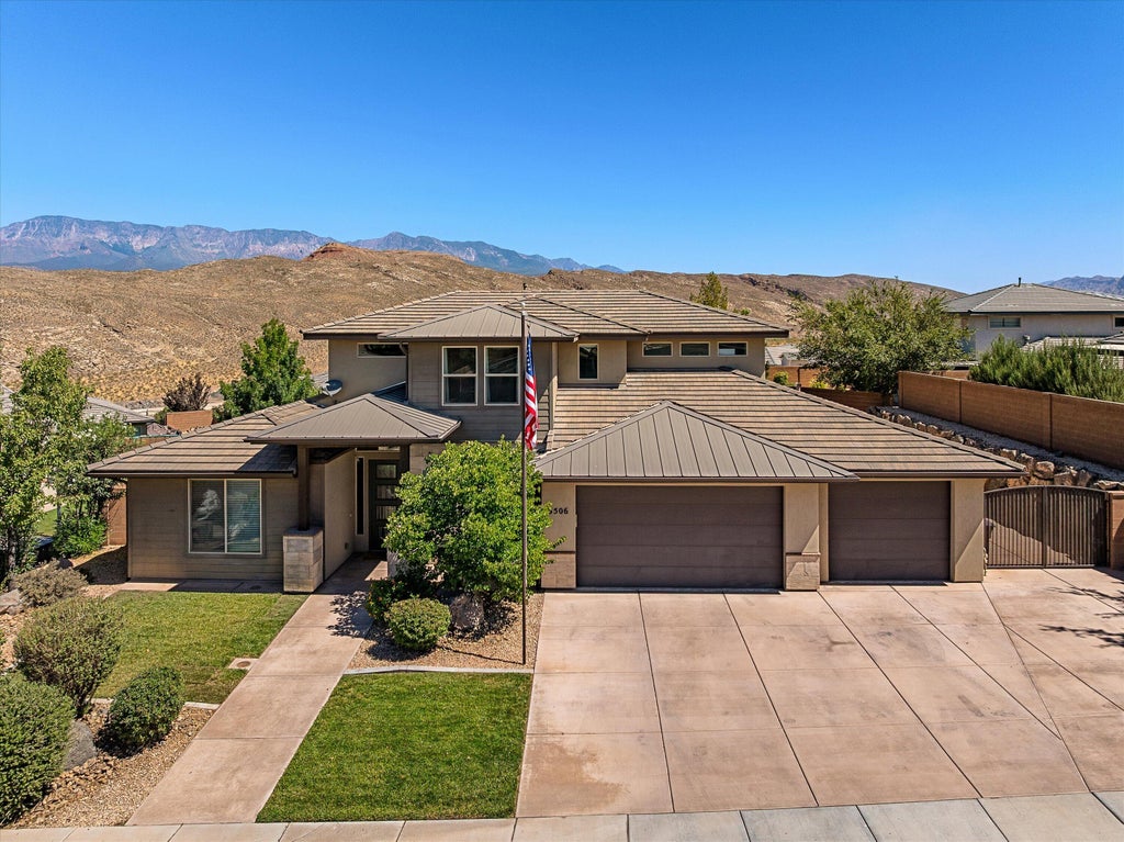 Photo of 3506 W 400 N, Hurricane, UT 84737 (MLS # 26-274084)