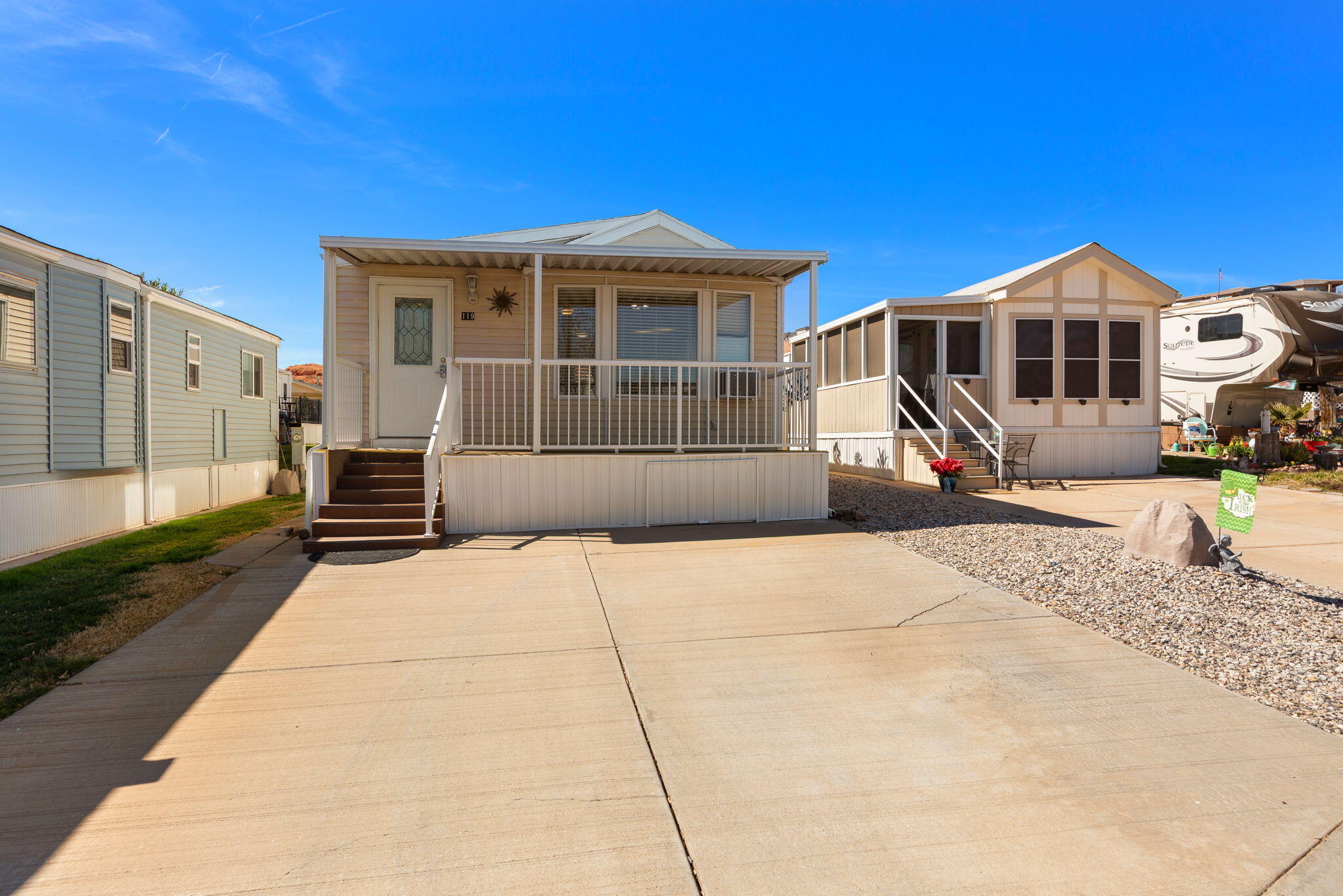 CANYON BREEZE RV RESORT - Residential