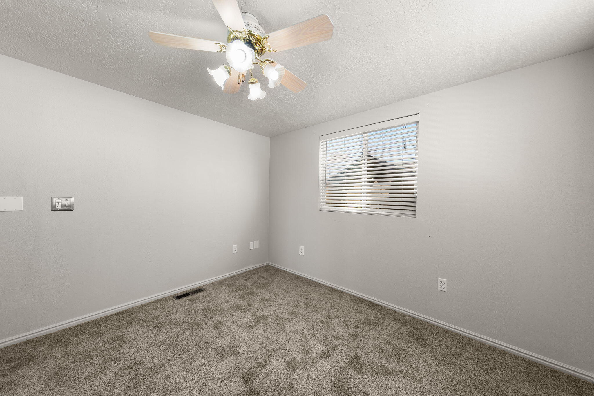 CANYON BREEZE RV RESORT - Residential