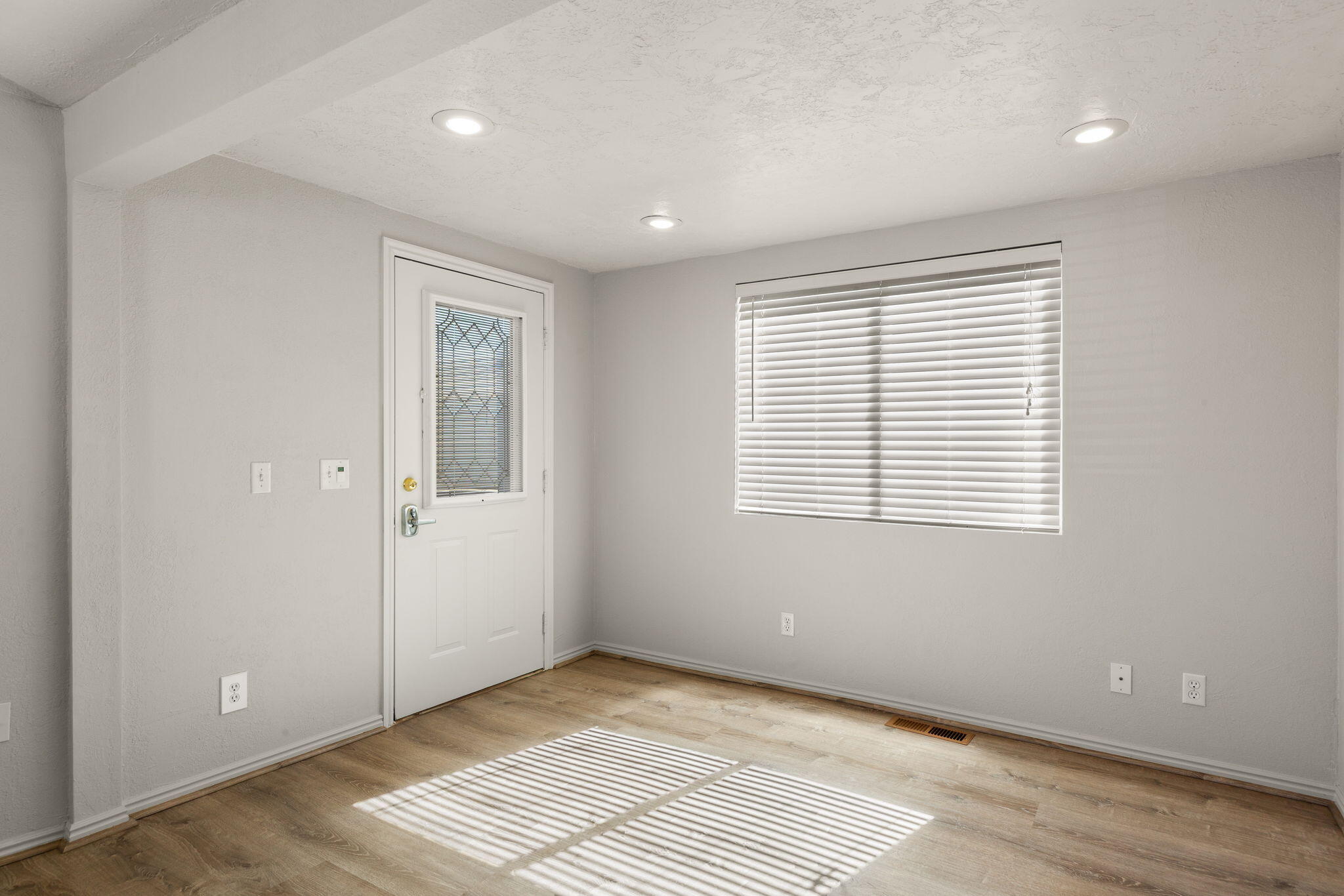 CANYON BREEZE RV RESORT - Residential