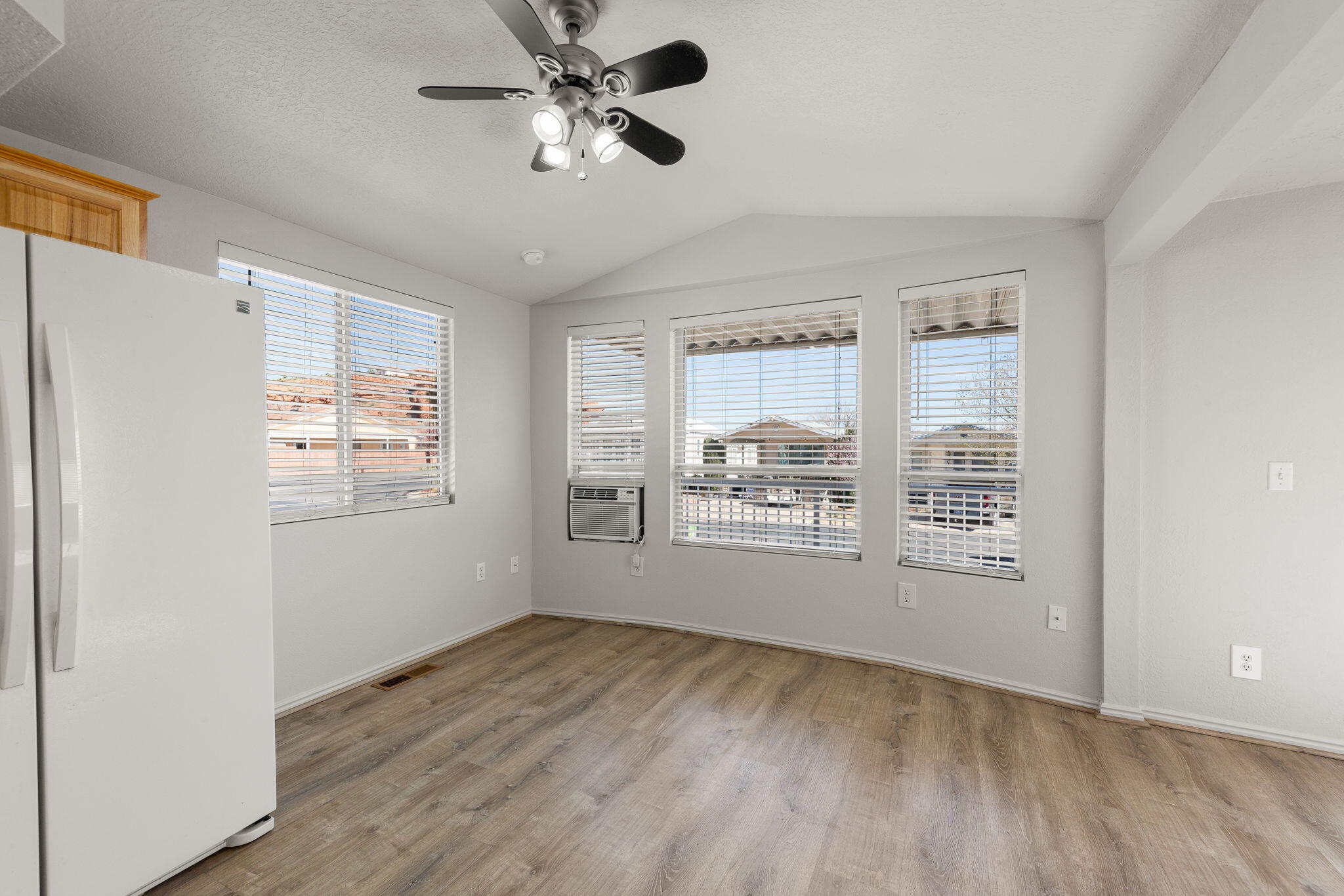 CANYON BREEZE RV RESORT - Residential