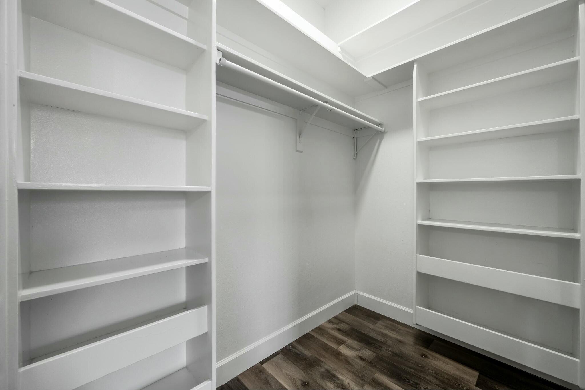 CRESTVIEW VILLAGE - Residential