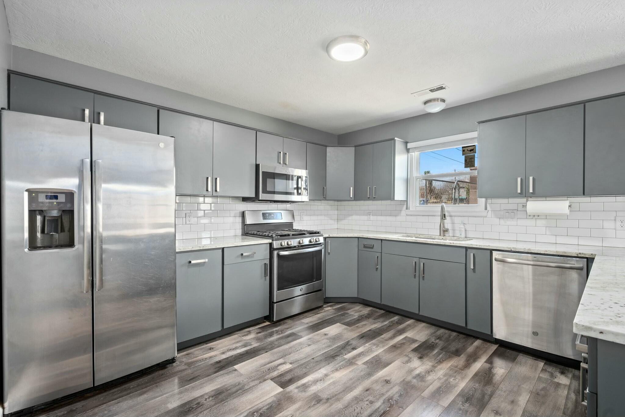 CRESTVIEW VILLAGE - Residential