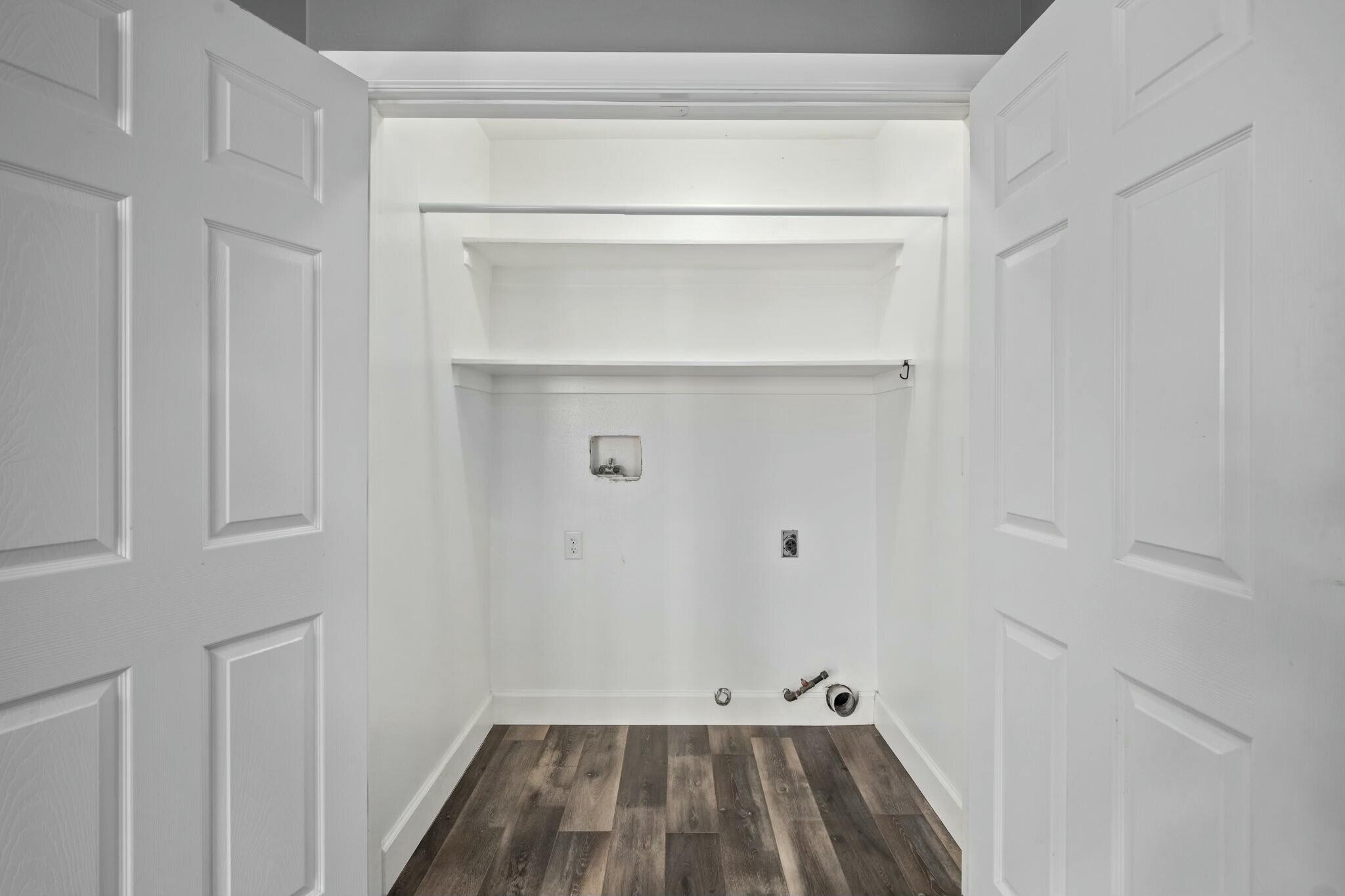 CRESTVIEW VILLAGE - Residential