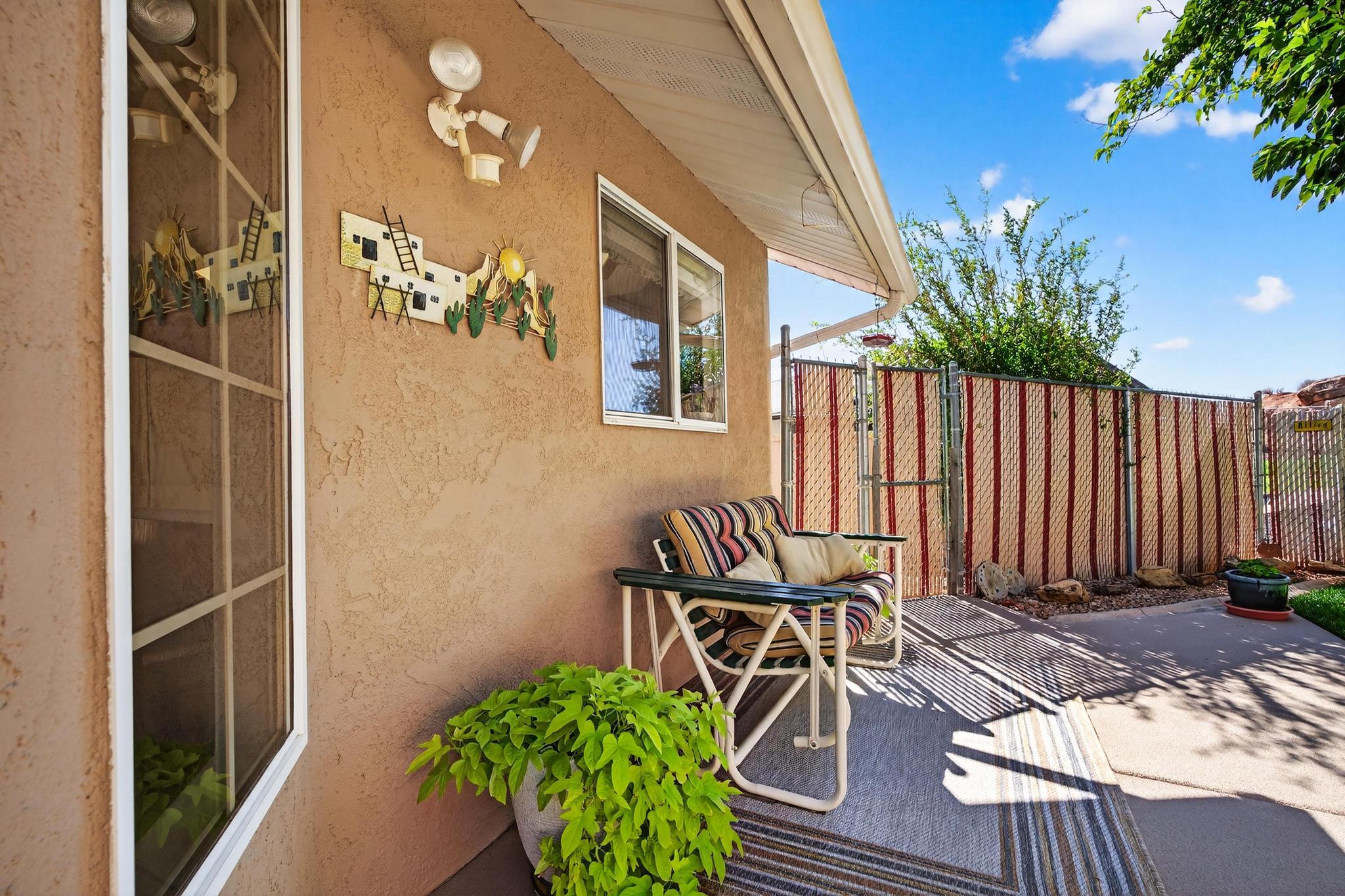 BLOOMINGTON HILLS - Residential