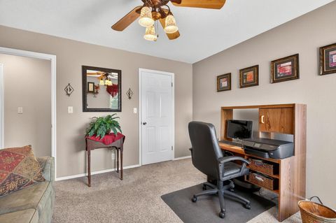 Tiny photo for 1045 E Hemlock CIR, Saint George, UT 84790 (MLS # 25-266144)