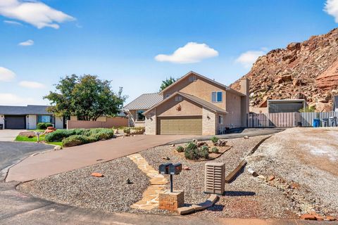 Tiny photo for 1045 E Hemlock CIR, Saint George, UT 84790 (MLS # 25-266144)