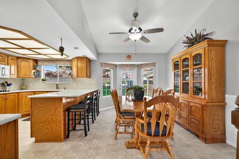 Tiny photo for 1045 E Hemlock CIR, Saint George, UT 84790 (MLS # 25-266144)