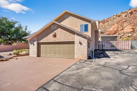 Tiny photo for 1045 E Hemlock CIR, Saint George, UT 84790 (MLS # 25-266144)