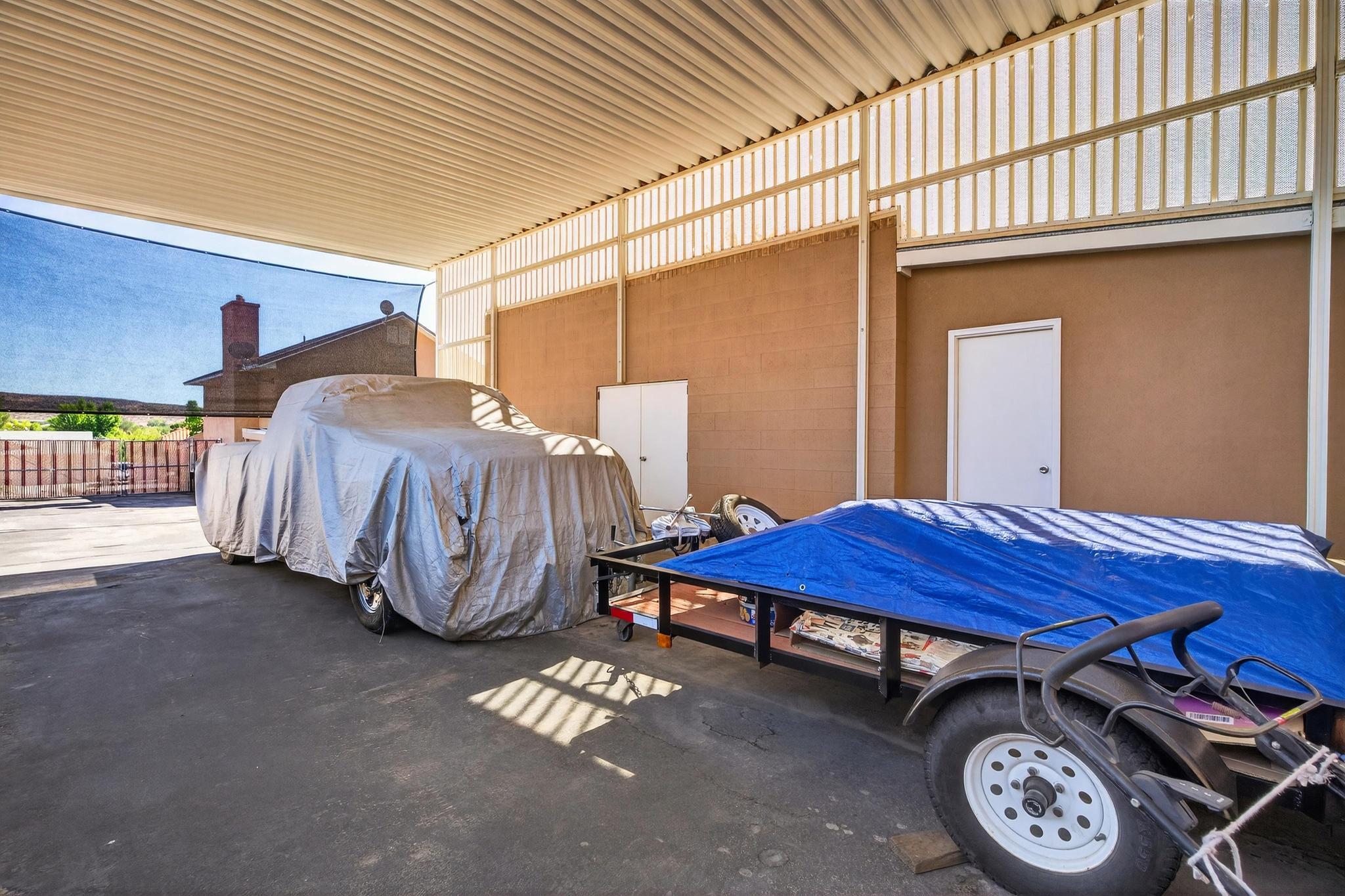 BLOOMINGTON HILLS - Residential