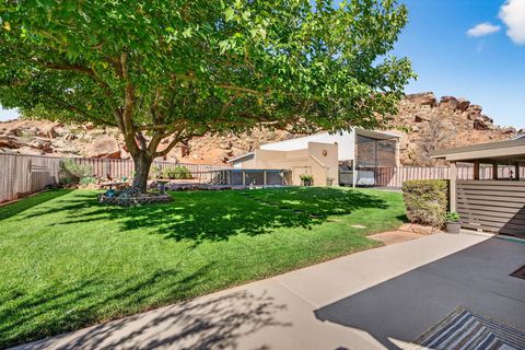 Tiny photo for 1045 E Hemlock CIR, Saint George, UT 84790 (MLS # 25-266144)