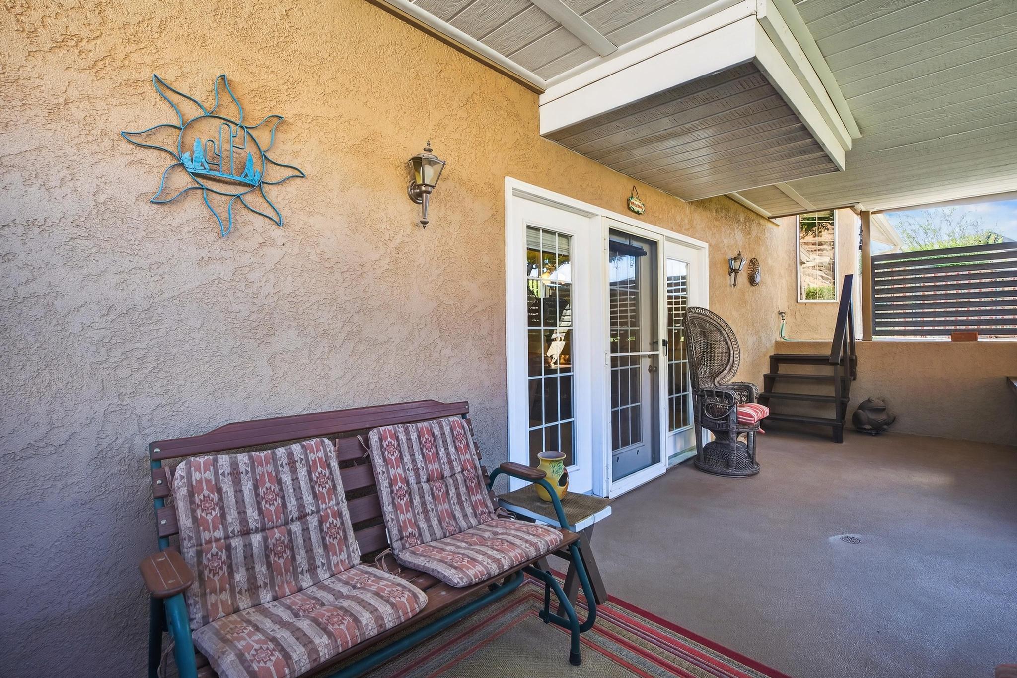 BLOOMINGTON HILLS - Residential