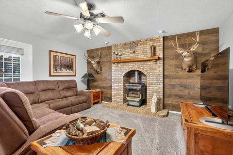 Tiny photo for 1045 E Hemlock CIR, Saint George, UT 84790 (MLS # 25-266144)