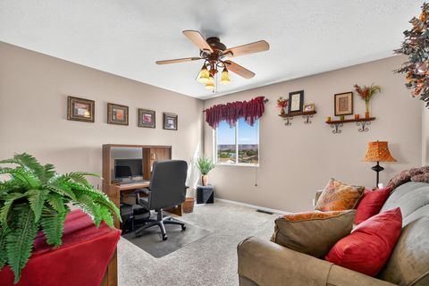 Tiny photo for 1045 E Hemlock CIR, Saint George, UT 84790 (MLS # 25-266144)