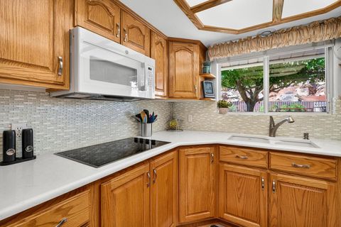 Tiny photo for 1045 E Hemlock CIR, Saint George, UT 84790 (MLS # 25-266144)
