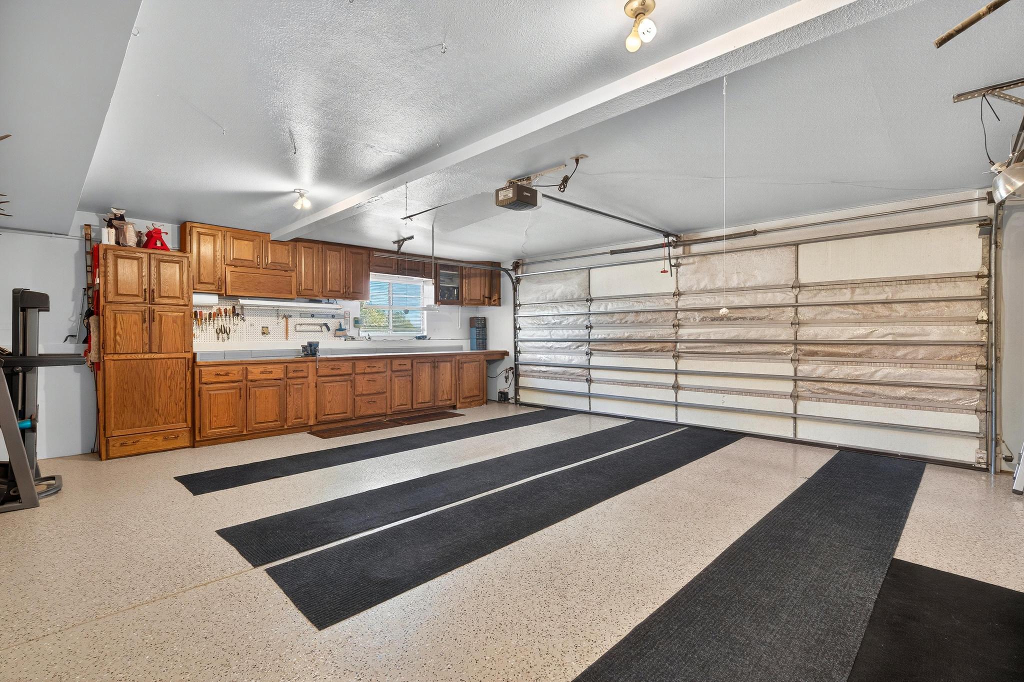 BLOOMINGTON HILLS - Residential