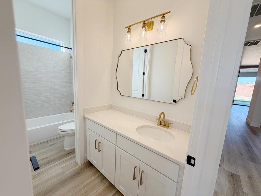 ESTATES AT SAND HOLLOW - Residential