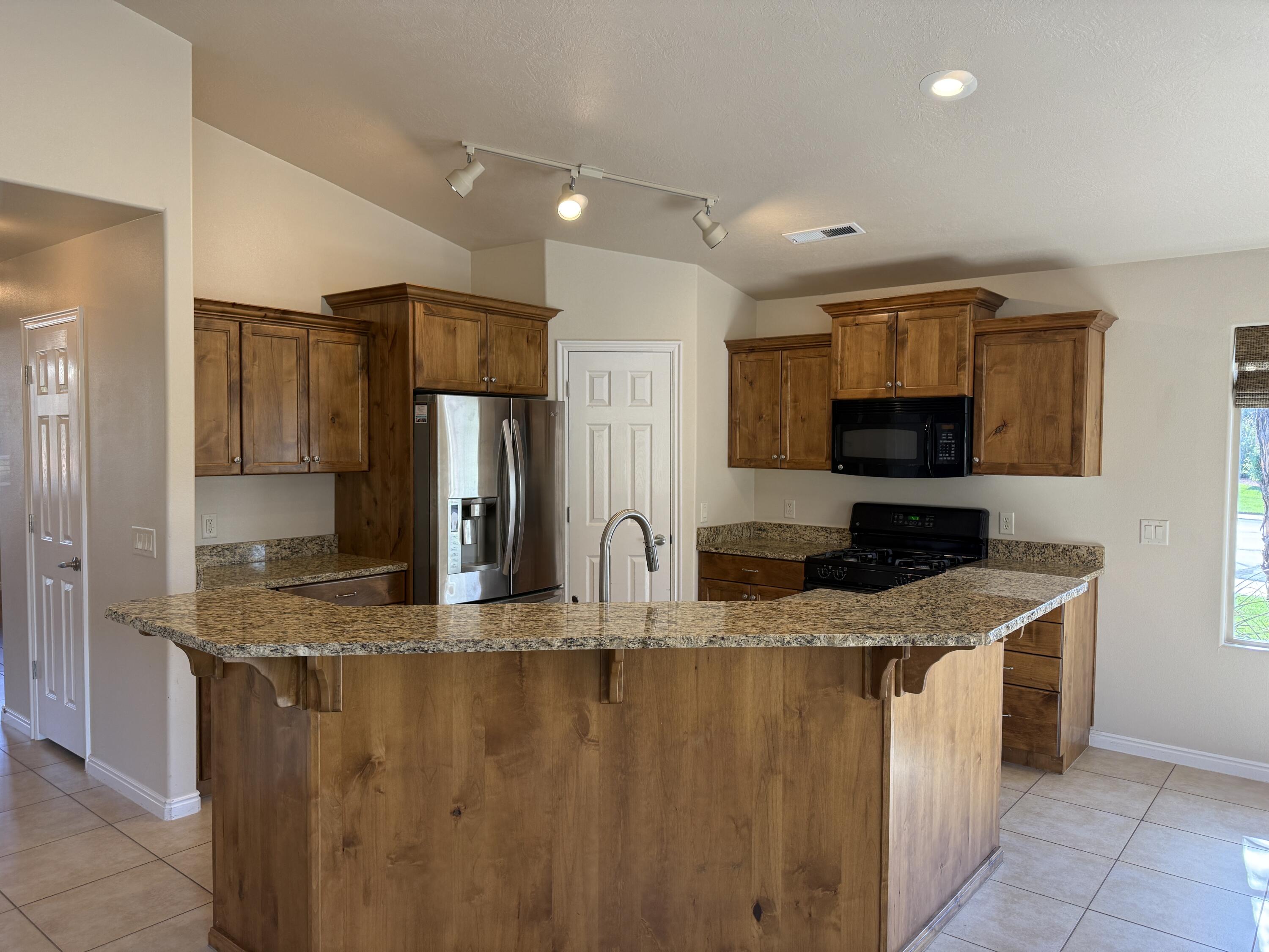 ANTHEM ESTATES - Residential