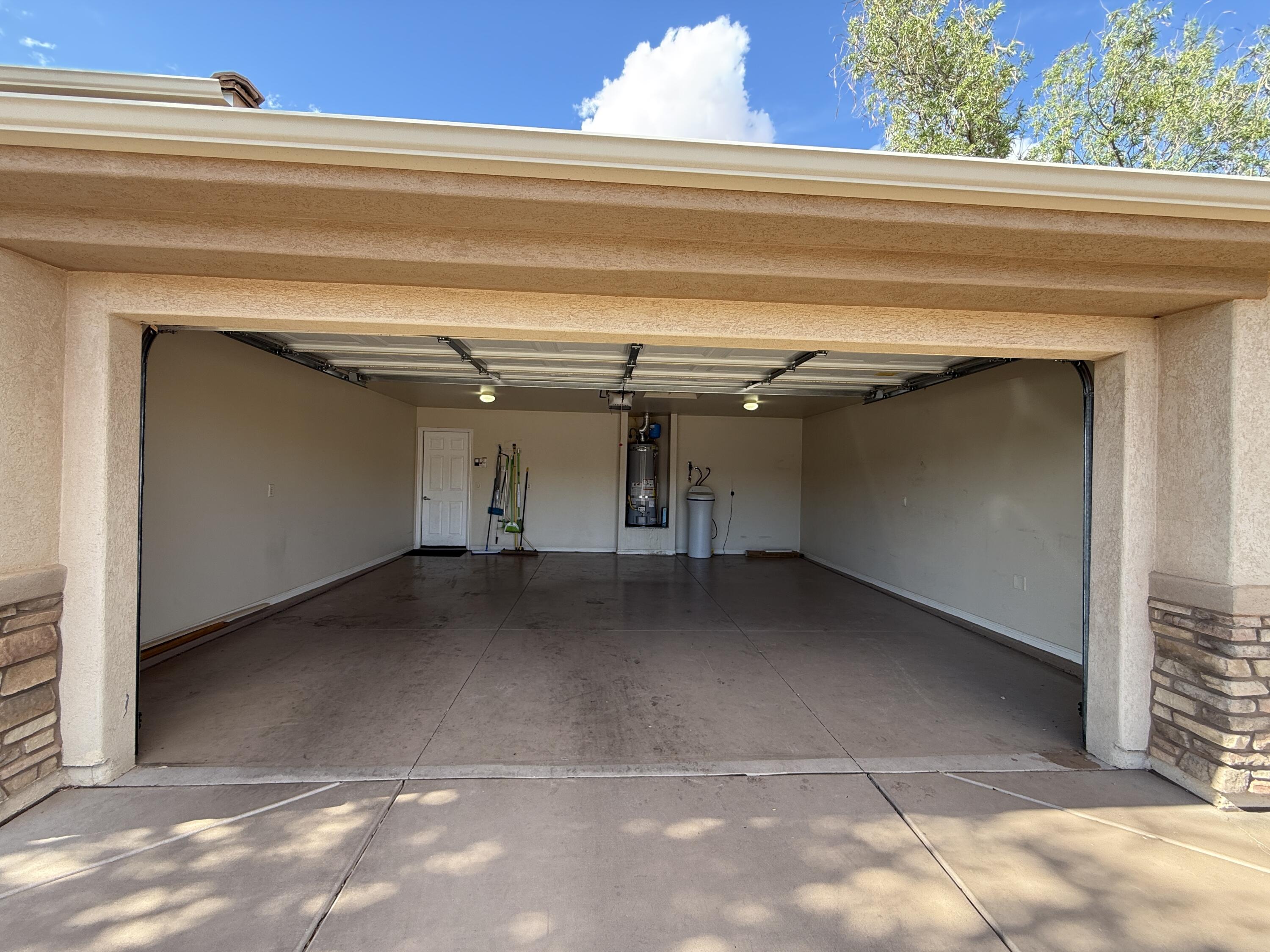 ANTHEM ESTATES - Residential