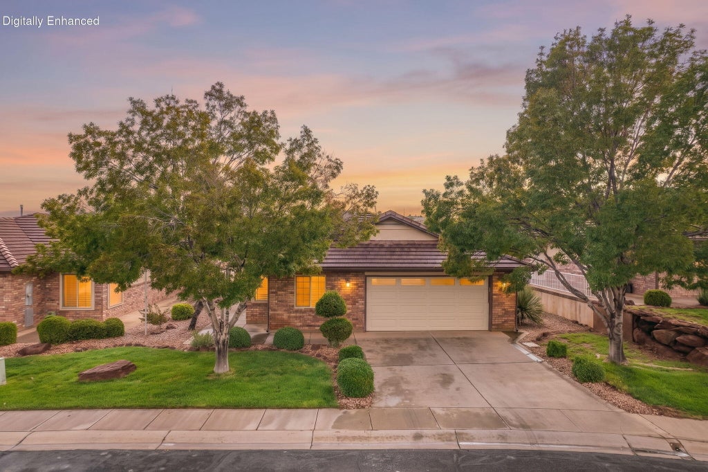 Photo of 705 W Uxbridge DR, Saint George, UT 84770 (MLS # 26-277153)