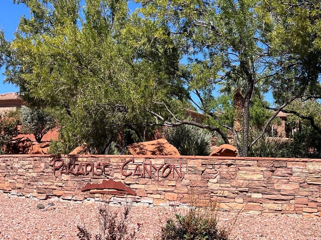 PARADISE CANYON - Residential