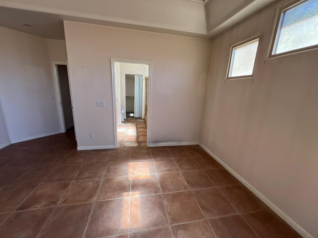 PARADISE CANYON - Residential